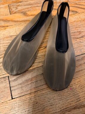 Slip-On nude mesh Ballet Flats